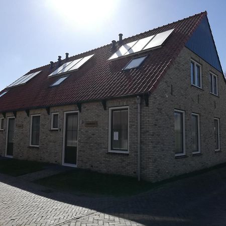 Hooivak Appartement Hollum  Buitenkant foto
